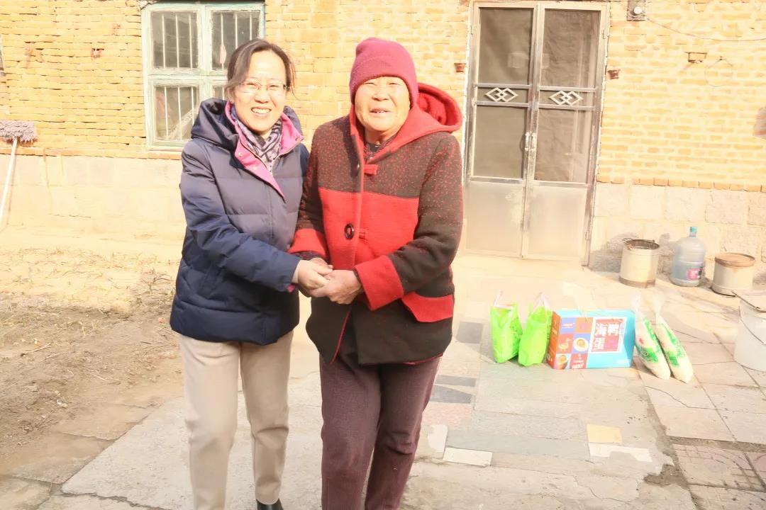 社會公益|德才集團(tuán)探望膠州市困難群眾，慰問送溫暖，關(guān)懷暖人心(圖2)