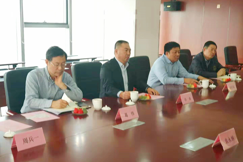 德才集團(tuán)董事長(zhǎng)葉德才偕高管團(tuán)隊(duì)赴榮華建設(shè)集團(tuán)訪問交流(圖3)