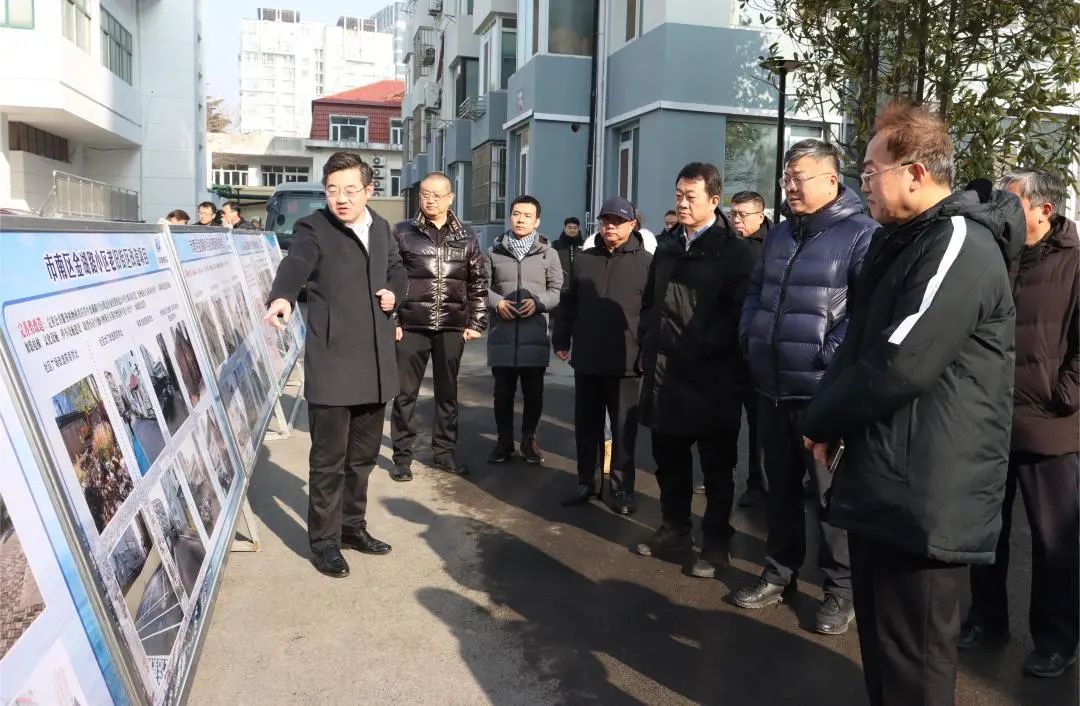 青島市城市更新和城市建設(shè)總指揮部對中建聯(lián)合市南區(qū)金湖路海洋特色街區(qū)項(xiàng)目開展觀摩(圖1)